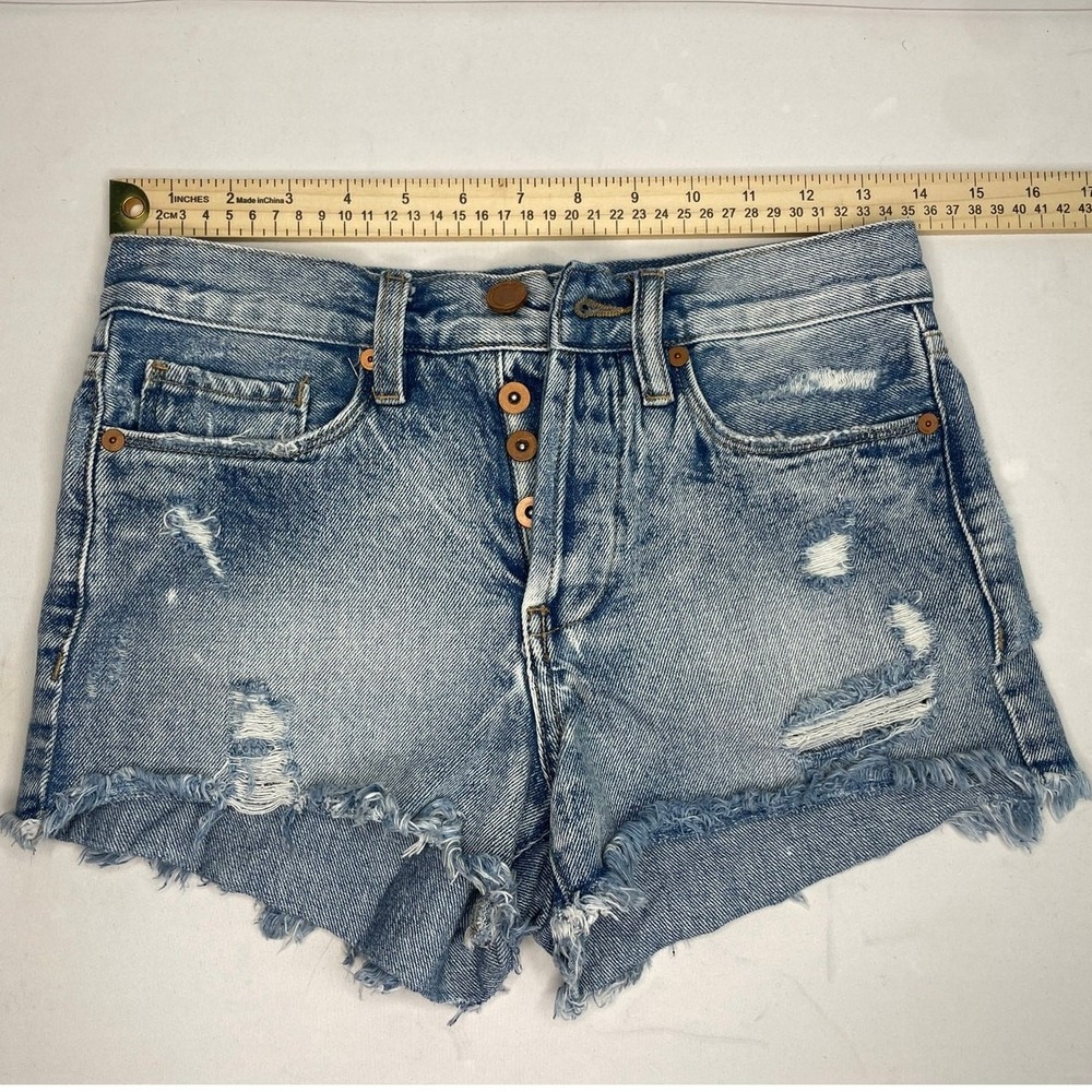 BLANKNYC Distressed Denim Blue Cutoff Shorts Button Fly Frayed Hem Size 24